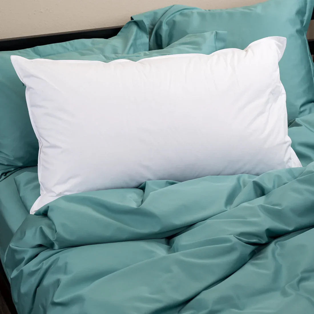 Luxury Down Feather 3 Pillows